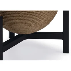 Designed by Lotte Krabbol Hout Tyra 27 x 27 x 33 cm