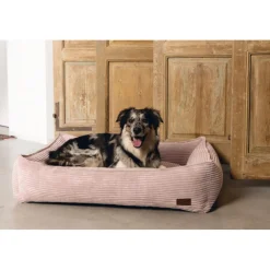 Designed by Lotte Ligmand Ribbed Roze 80 x 70 x 22 cm