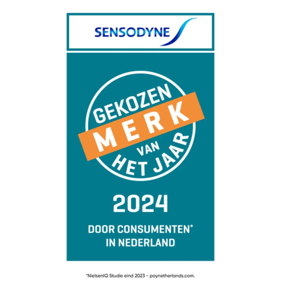 3x Sensodyne Tandenborstel Complete Care Soft