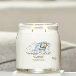 Yankee Candle Geurkaars Medium Jar Soft Blanket 368 gr
